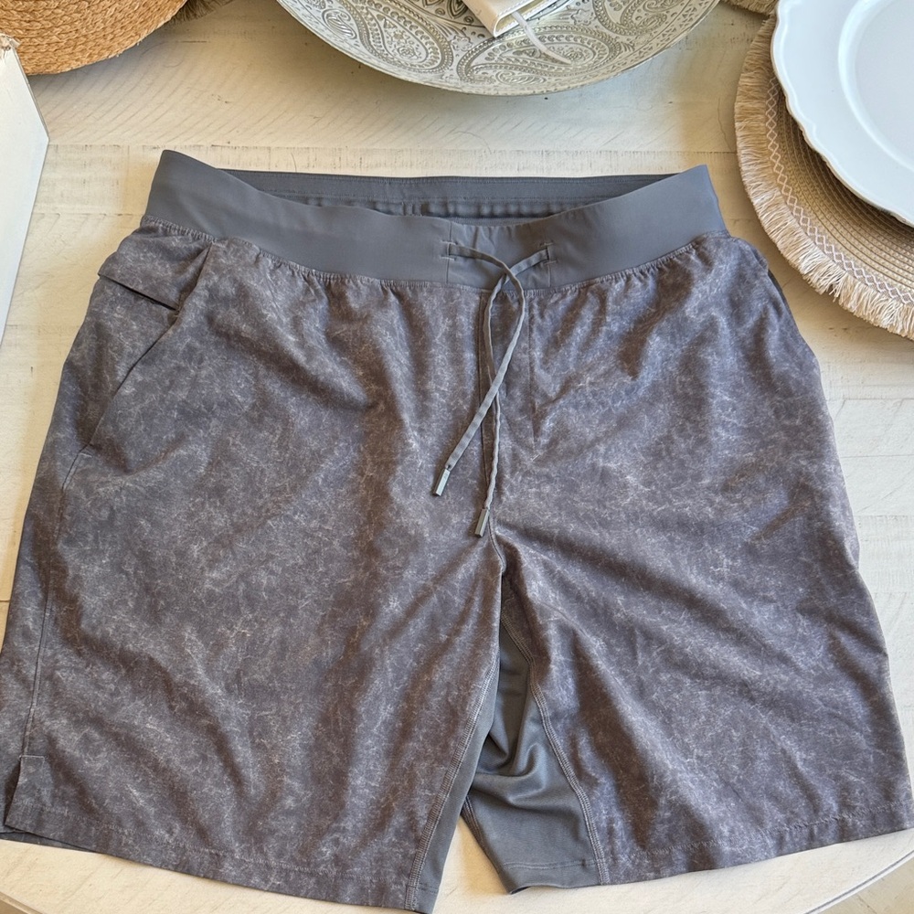 Men’s Lululemon shorts